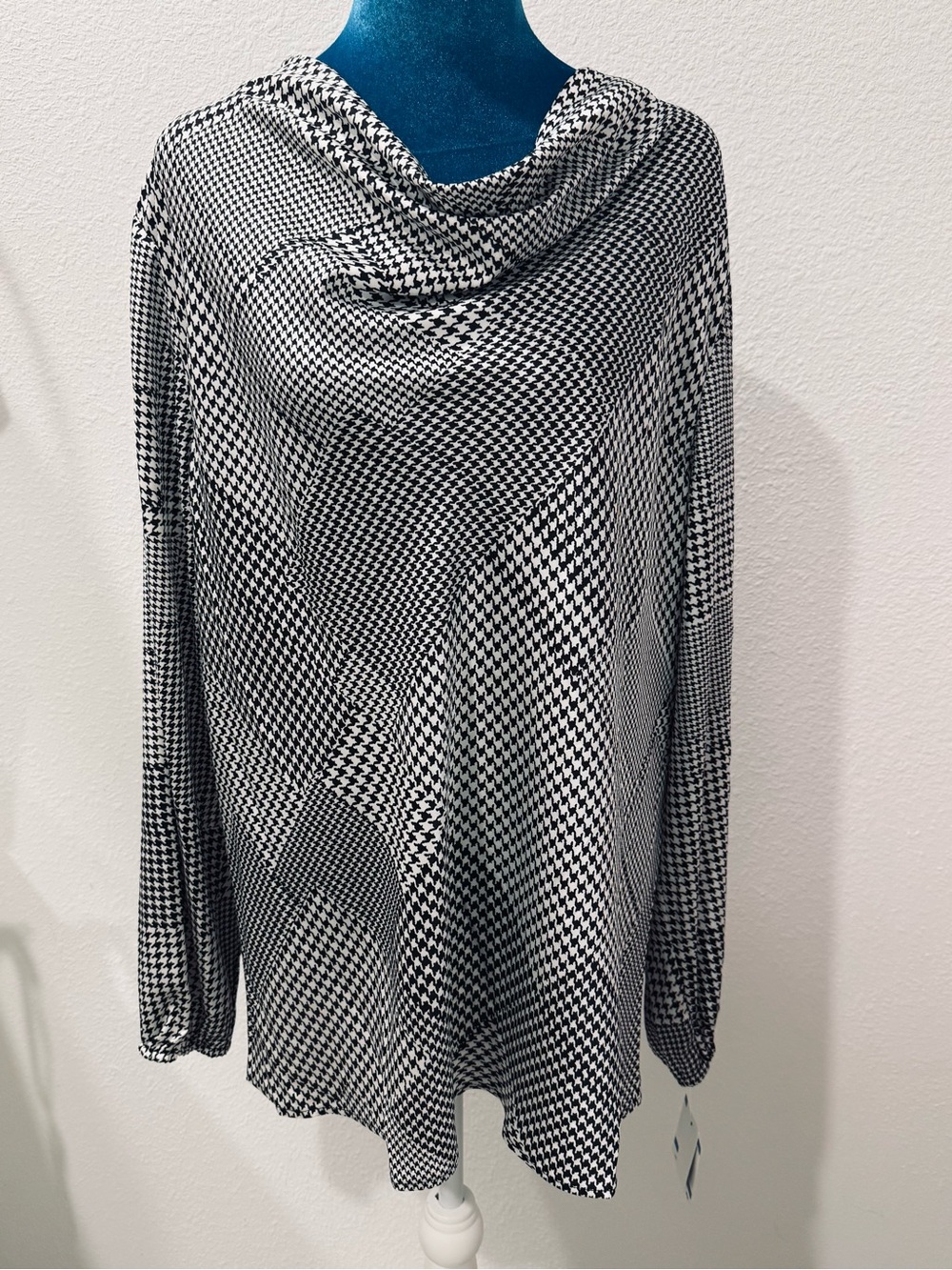 KASPER silk Black & White Houndstooth Cowl Neck Women's Sweater